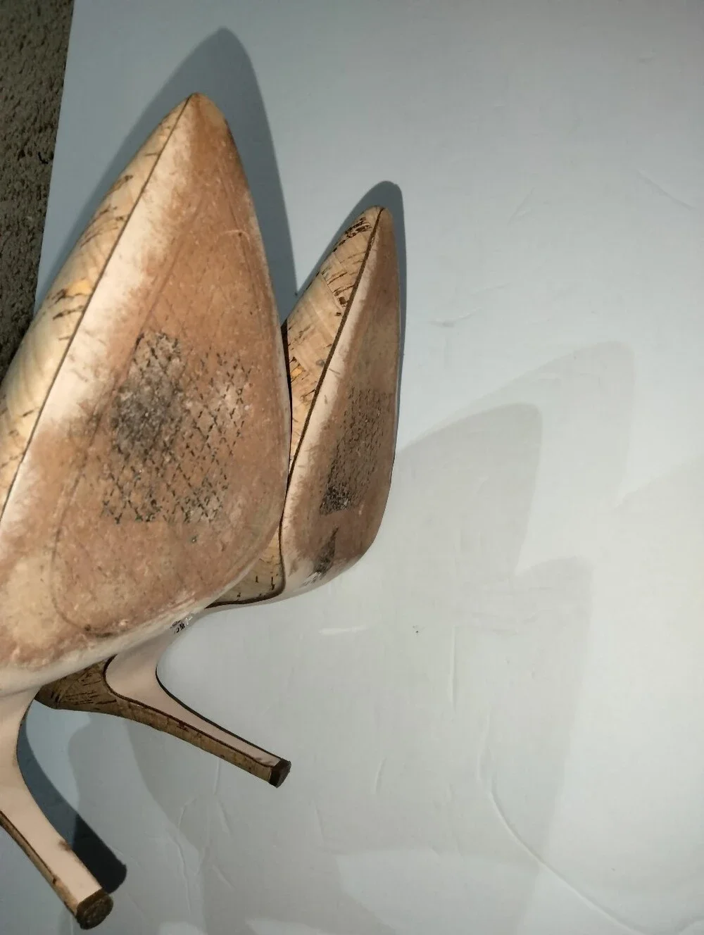 Jessica Simpson elegant pointed